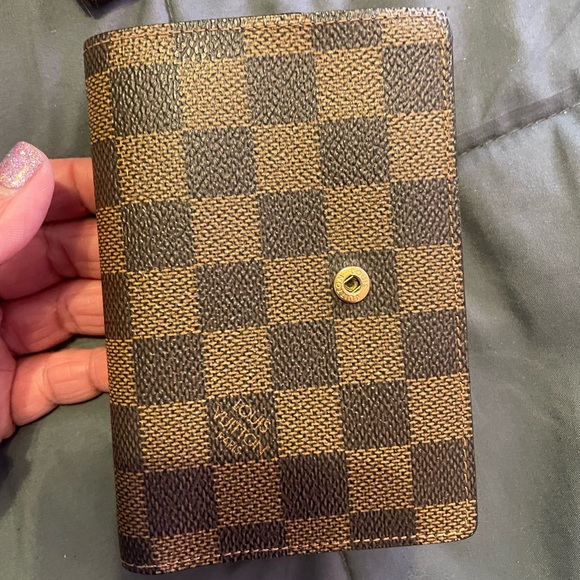 Brown wallet - Picture 6 of 8